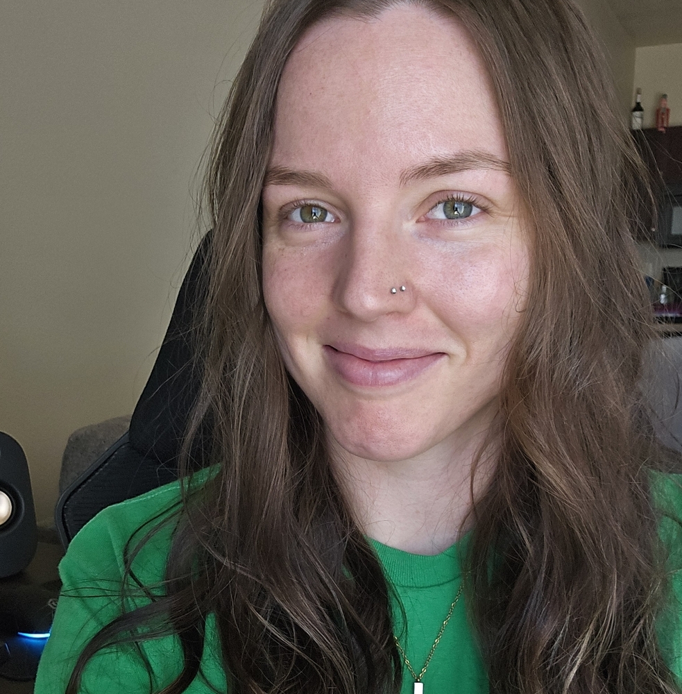 Meet your Posher, Kayla